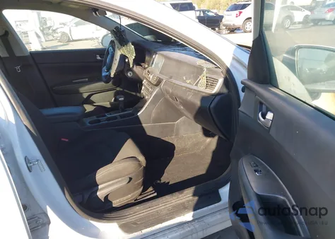 2020 Kia Optima Lx z USA, uszkodzony, nr VIN 5XXGT4L30LG422985